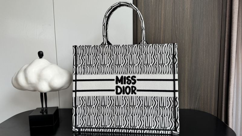 chr1st1an D10r shopping bags